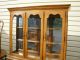 48685 Thomasville Oak Dining Room Set China Cabinet Table + 6 Chairs Post-1950 photo 1