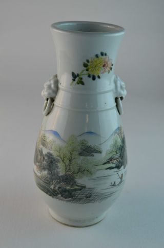 A Chinese Famille Rose Vase With Two Handle photo