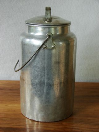 Vintage Farm Dairy Cream Pail / Milk Can 4 Qt.  Leyse Aluminum Co.  Kewaunee Wis. photo
