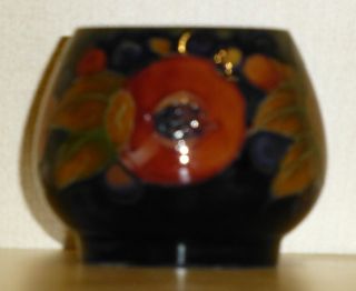 Moorcroft Pomegranate Design Sugar Bowl photo