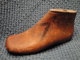 Antique Wood Shoe Last Child Size 7 Metal Heal Shoemaker Tack/nail Marks photo