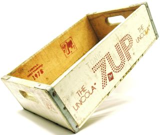 Vintage Soda Crate Scarce Bottle Box Wood Tonic 7up The Uncola White Dots 12x18 photo