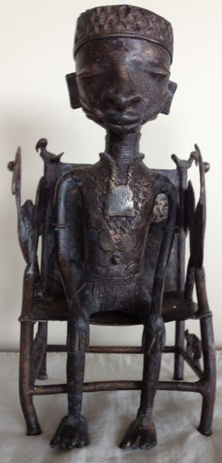 Unknown Ancient Looking Sculpture Of African Tribal Chief Of Early Bronze Age photo