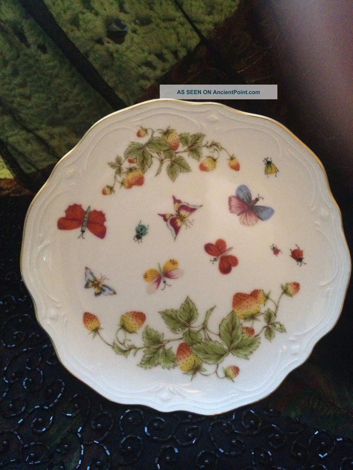 Vintage Footed Plate 7 1/4 Diameter Cups & Saucers photo