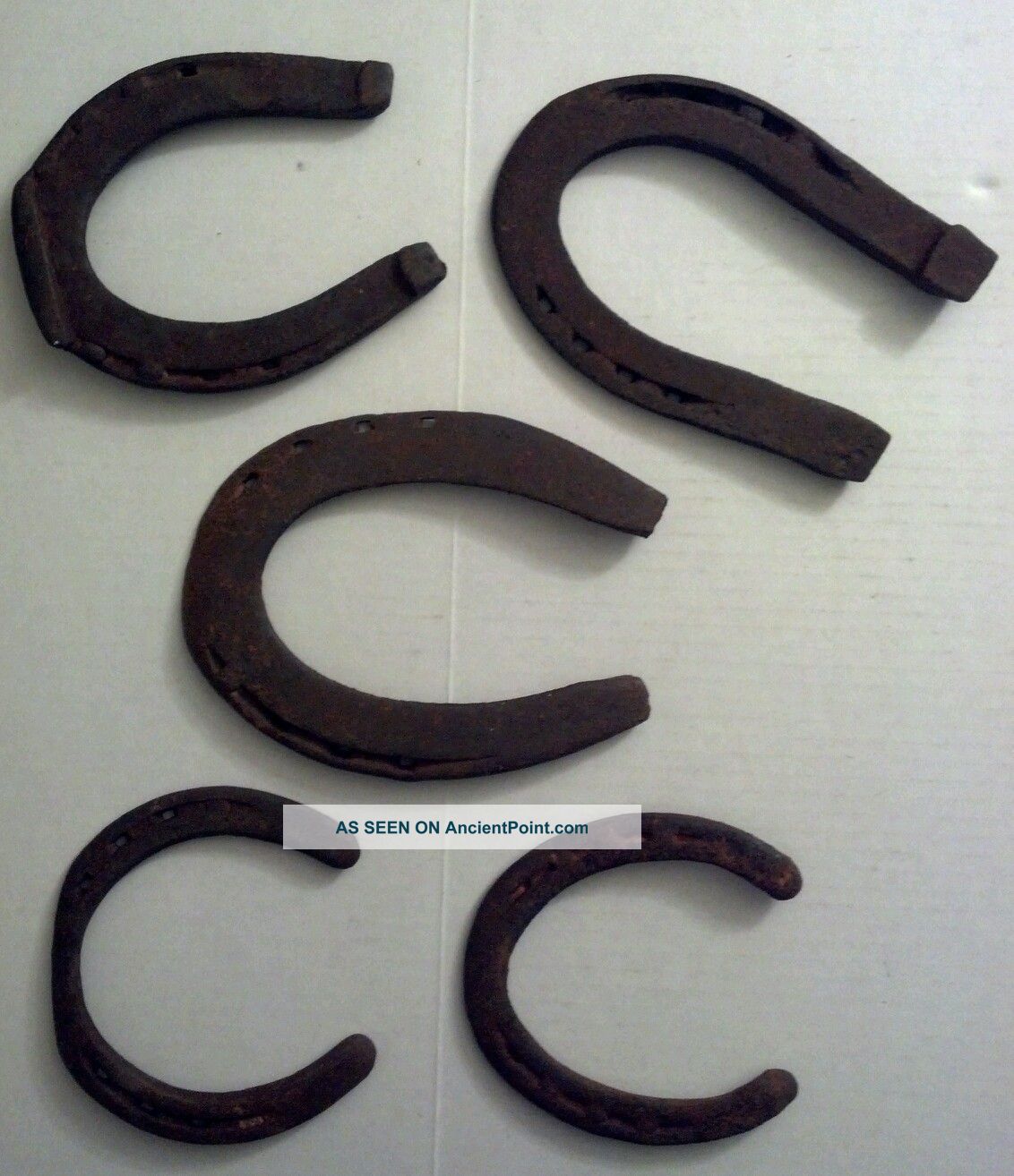 5 Antique Horseshoes Various Sizes Primitives photo