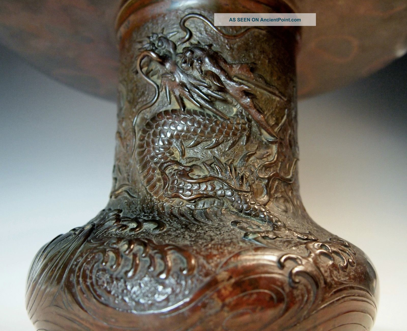 Important Museum Quality Antique Japanese Bronze Dragon Vase Signed Edo Meiji Vases photo