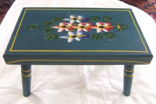 A Hand Painted Pennsylvania Dutch Country Stool From Intercourse Pa By Ebersol photo