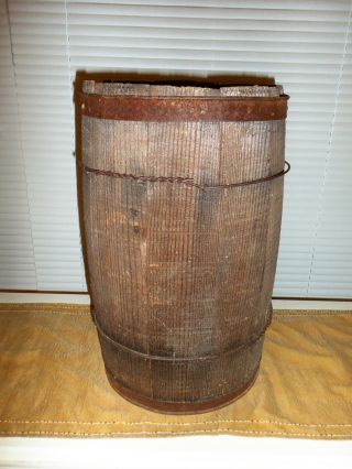 Vintage Reading Cut Nails Wooden Keg,  18 