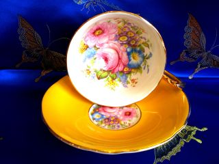 Windsor Royal Pink Floral Bright Yellow Gold Bone China Teacup And Saucer photo