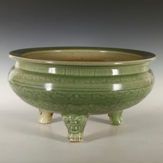 Lg.  Antique Chinese Porcelain Longquan Celadon Tripod Censer Incense Burner photo