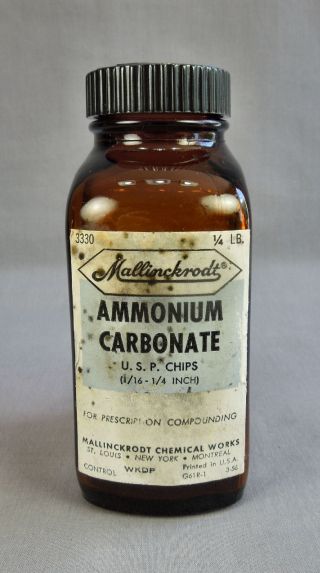 Vtg Malinckrodt Amber Glass Apothecary Bottle W Bakelite Lid Cap Ammonium Carbon photo