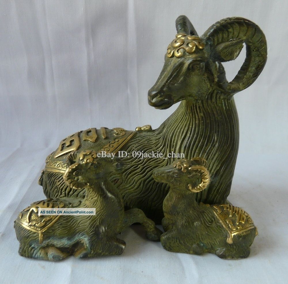B018 Asian China Bronze Three Sheep Statue 14.  5cm Sheep photo