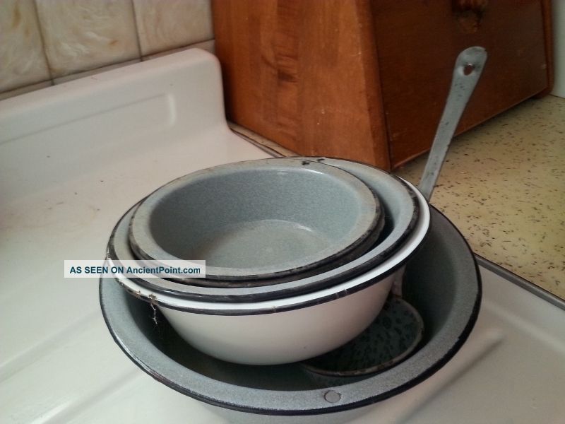 Primitive Enamel Metal Cooking Bowls With Ladel Can Be Hung Primitives photo