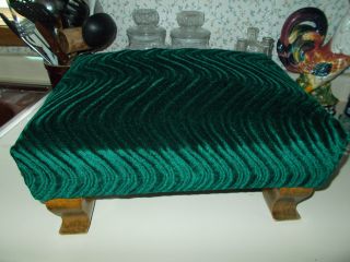 Vtg.  Victorian Style Foot Stool,  Green Velvet Upholstery,  Curved Feet,  16 