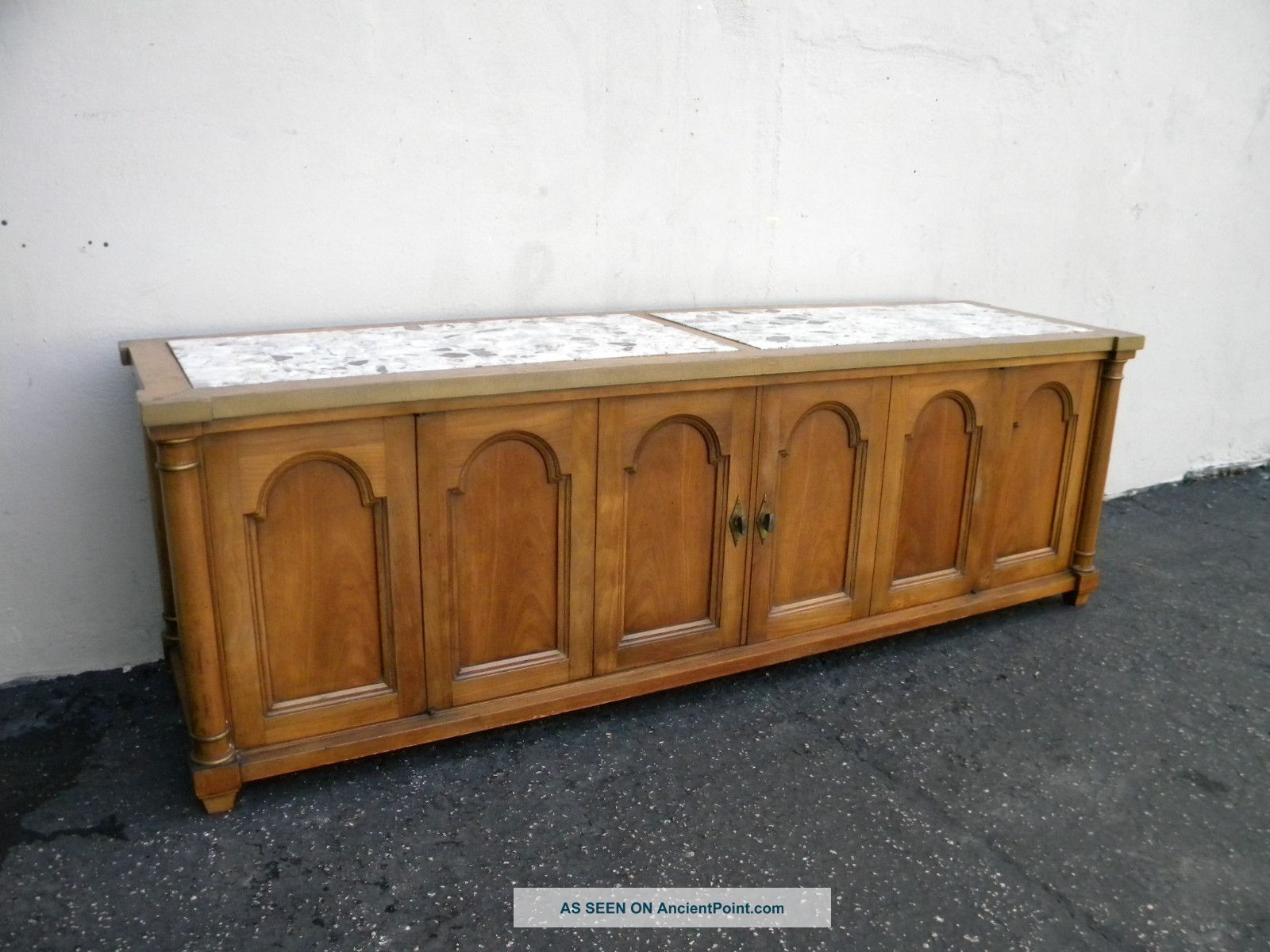 Low Stone - Top Tv Stand / Cabinet / Buffet/ Console 3570a Post-1950 photo