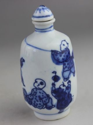 Antique Chinese 乾隆年制 Blue And White Porcelain Snuff Bottle 028 photo