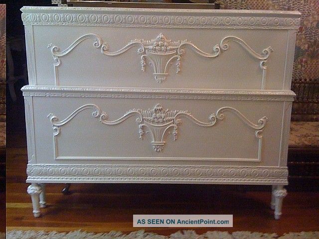 Bedroom Set Country French,  Cottage Chic Lots Of Carvings & Storage 1900-1950 photo