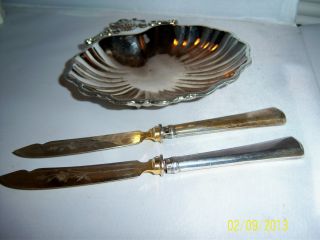 Silver Plate Shell Dish And 2 Cheese Knives Rose Etched Blades - Hallmarks photo