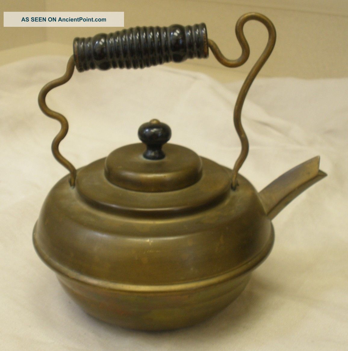 Ca 1900 Brass Teapot Tea Kettle Wood Handle & Knob Triangle Spout Saugatuck Mi Metalware photo