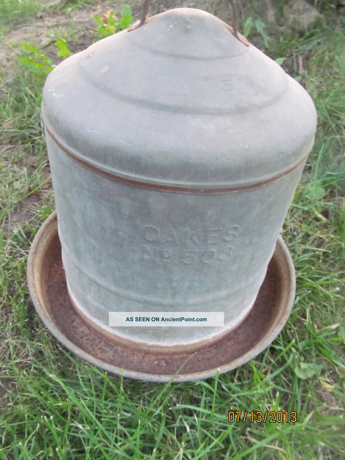 Antique Oakes No.  503 Metal Poultry Water Fountain Can Chickens Ducks Pheasants Primitives photo