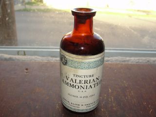 Early 1900s Smith Kline & French Philadelphia Pa Labeled Medicine Bottle photo