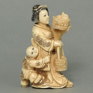 Antique Japanese Netsuke Japanese Mother & Son Carving H1975 photo