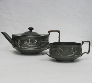 Arts & Crafts Nouveau Tamco Liberty Style Pewter Teapot & Sugar Basin C1900 - 20 photo