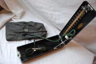 Vintage Accoson Sphygmomanometer Mercury Blood Pressure Monitor In Bakelite Case photo