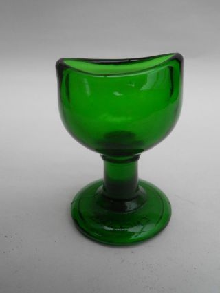 Early 20th C.  Woods Glassworksbarnsley Emerald Green Glass Pedestal Eyebath/cup photo
