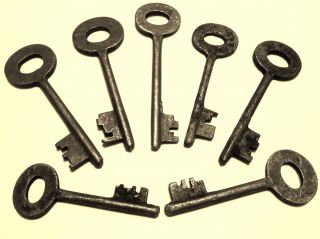 1800 ' S Antique Skeleton Keys {7} {reasonable} [please Read Description] photo