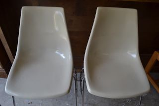 2 Krueger Chairs Vintage Mid - Century Modern Fiberglass Shell Light Gray photo