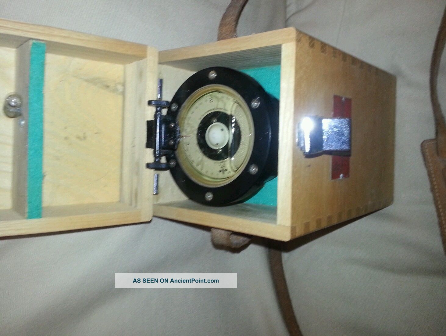 Saura Hb - 65 Hand Bearing Compass With Box Compasses photo