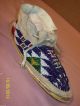 Vtg Antique Native Anerican Lakota Sioux Indian Beaded Moccasins Sinew Sewn Native American photo 8