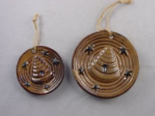 Primitive Beehive Bee Skep Folk Art Ceramic Plate Ornaments 2pc Honey & Me New photo
