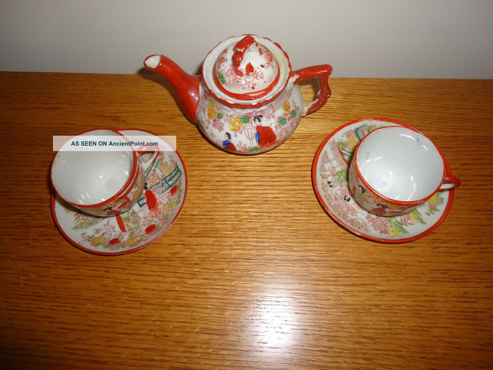 and porcelain vintage four geisha and saucers  teapot coffee cups saucers and porcelain cups girl
