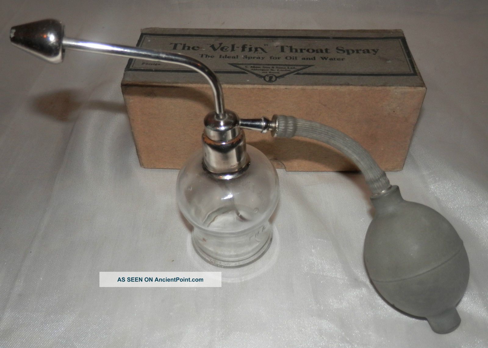 A Great Boxed Victorian ' Vel - Fin ' Glass Throat Spray Device & Atomiser - Working Other photo