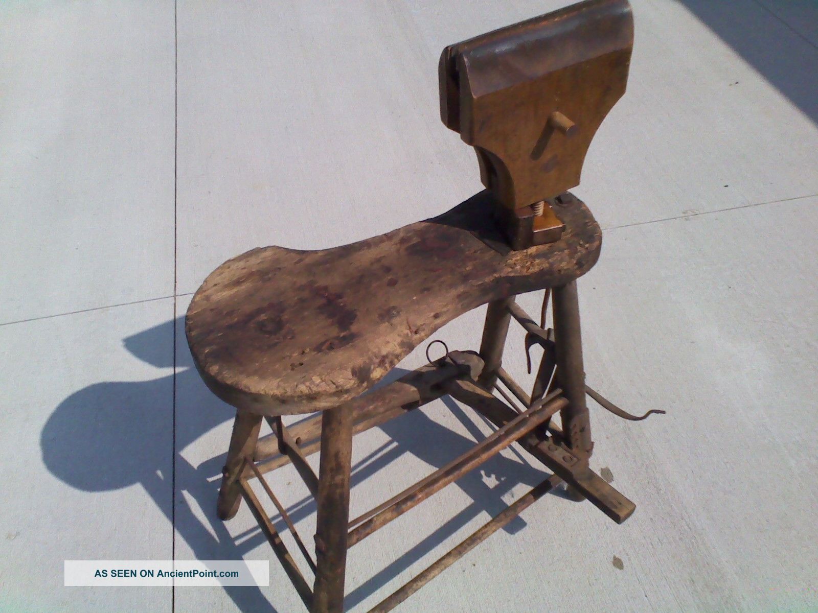 Oak Saddle Maker Draw Knife Handle Maker Spindle Makers Bench Primitive Antique Primitives photo