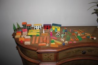 Vtg.  Of 70 Pc ' S.  German Putz?? Erzgebirge?? Wood Miniature Play Set photo
