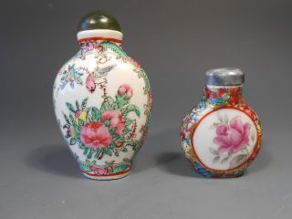 Fine Old Of 2 China Chinese Rose Medallion Porcelain Snuff Bottles Ca.  1900 photo