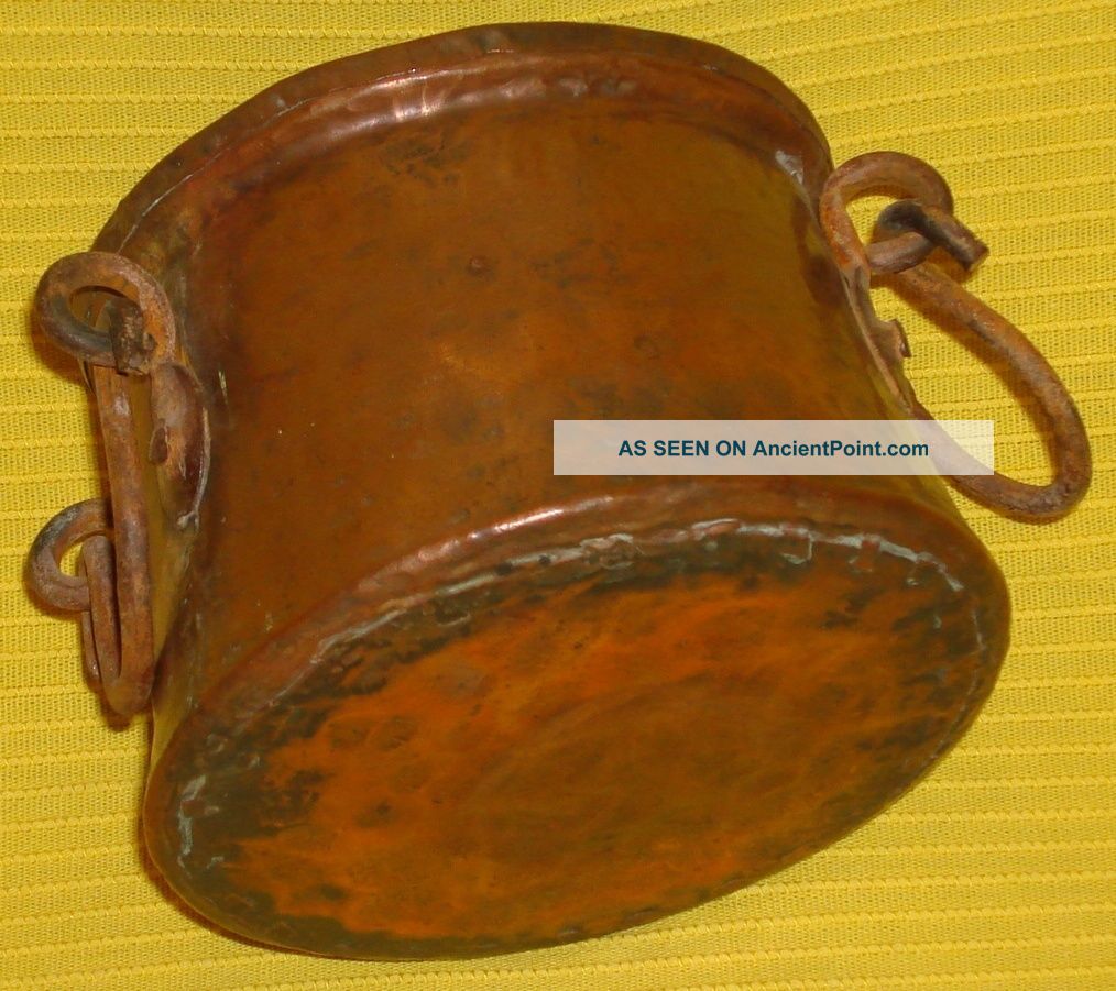 Rare C.  1800 Antique Copper Dovetailed Hearth Pot - Great Display Piece Metalware photo