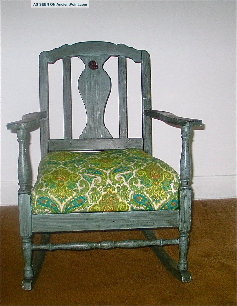 Antique Rocking Chair Nashville Chair Co.  Made Between 1900 - 1925 1800-1899 photo