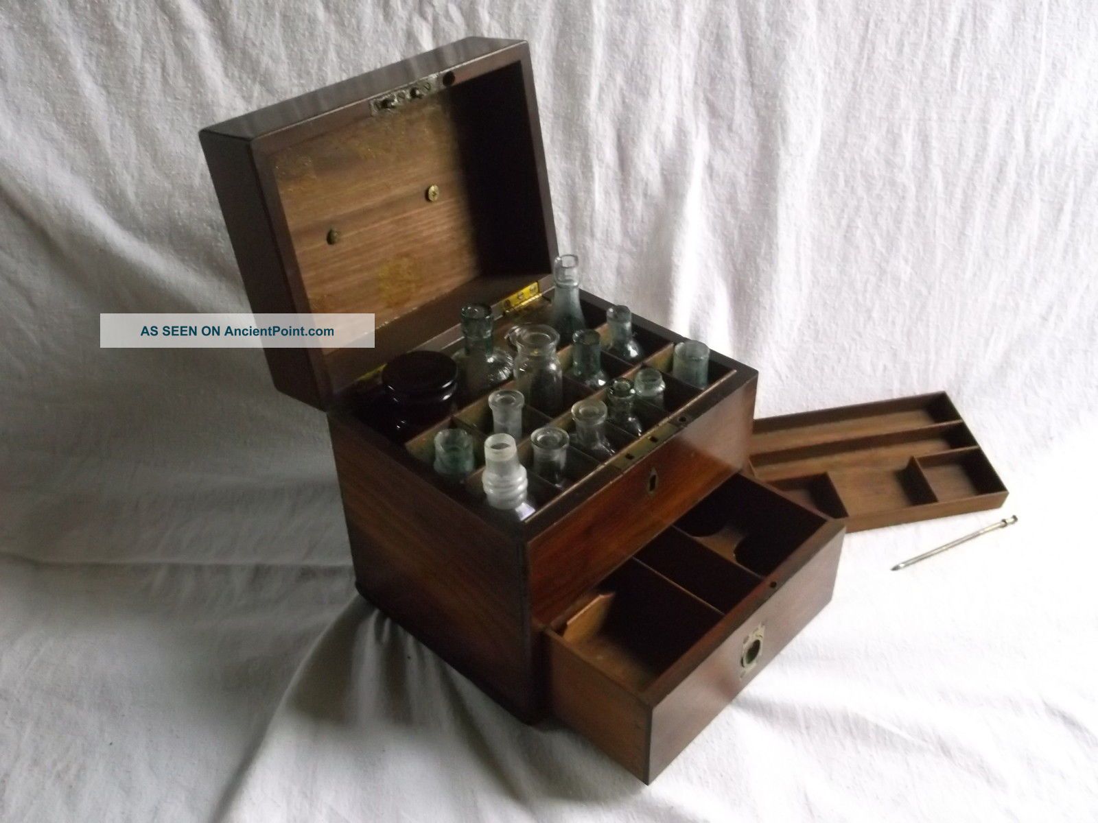 Antique Mahogany Apothecary Box Doctors Miniature Medicine Drug Chest Jewelry Pre-1800 photo