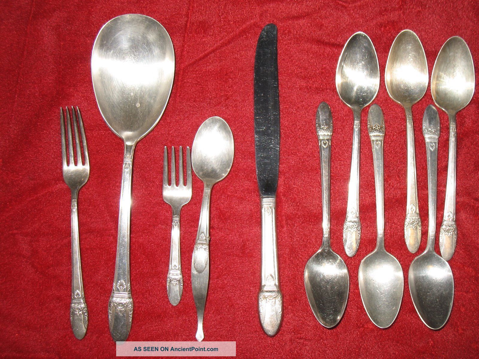 1847 Rogers Silverware First Love Pattern Of 1937 Set Of Eleven Pieces. Flatware & Silverware photo