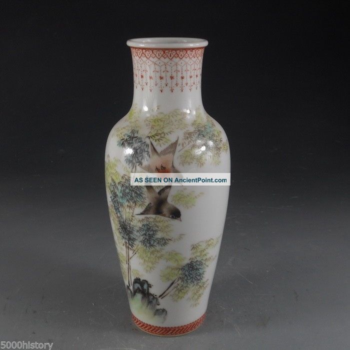 694 Chinese Famille Rose Porcelain Vase Vases photo