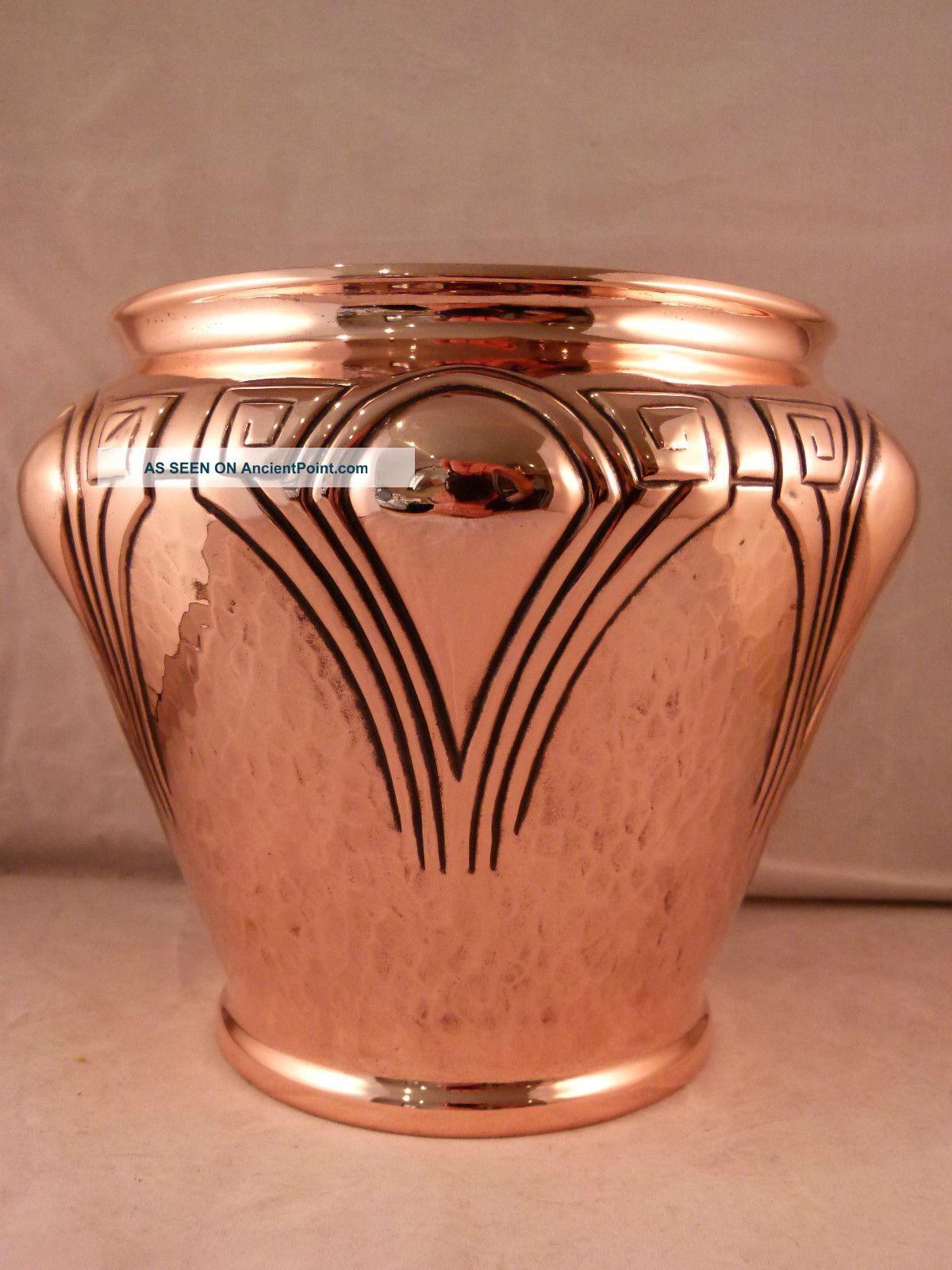 An Absolutely Stunning Carl Deffner Art Nouveau/ Jugendstil Copper Vase/ Planter Art Nouveau photo