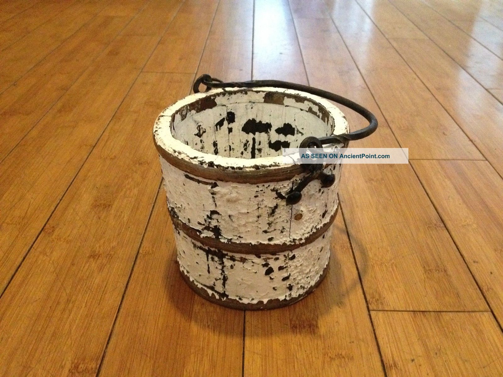 Early Child ' S Wooden Painted Berry Bucket White Primitives photo