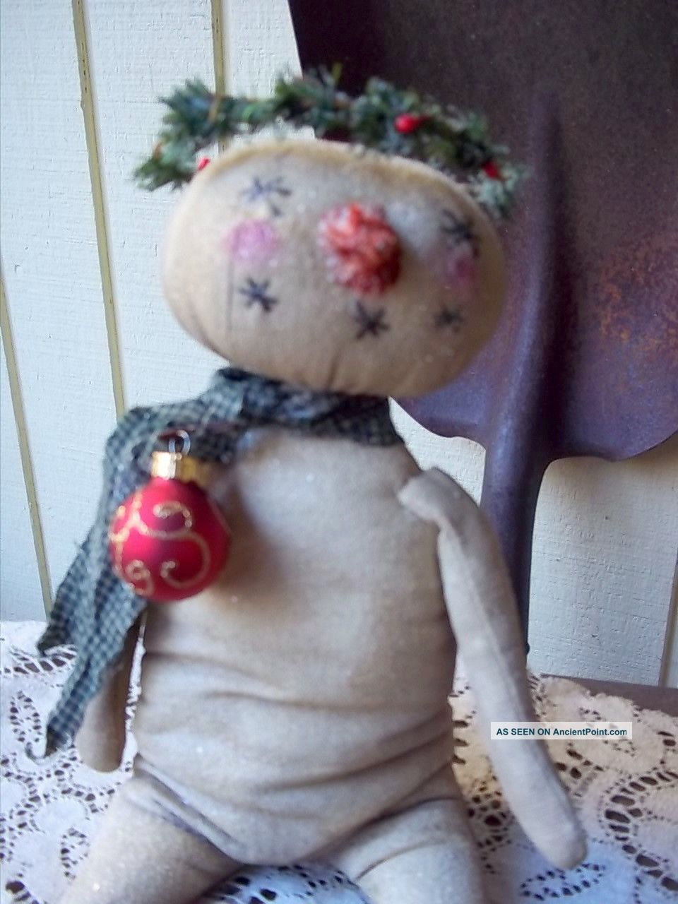 Folky Prim And Very Sweet Little Sno Gal Sitting Green Garland Pfatt Primitives photo