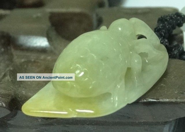 Yellow 100% Natural Grade A Jade Jadeite Pendant/chinese Cicada & Leaf Necklaces & Pendants photo