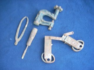Antique Vintage Steel Machine Cam Bracket Chisel Clamp Vice Nippers Tool photo