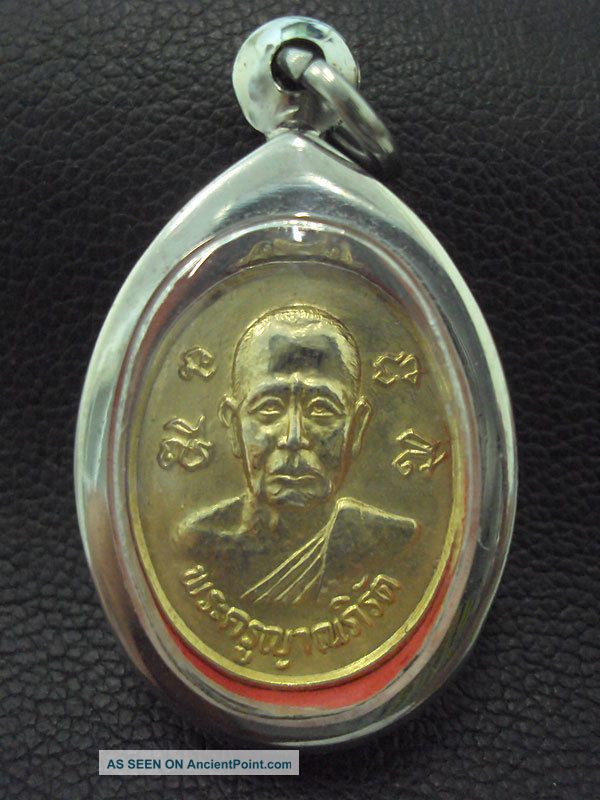 Phrakru Yanpirat Wat Pacharoentham B.  E.  2534 Buddha Amulet Amulets photo